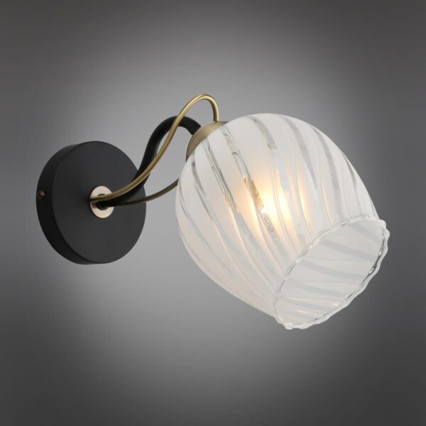 Купить Бра Omnilux Garda OML-65501-01 по цене 500 руб.